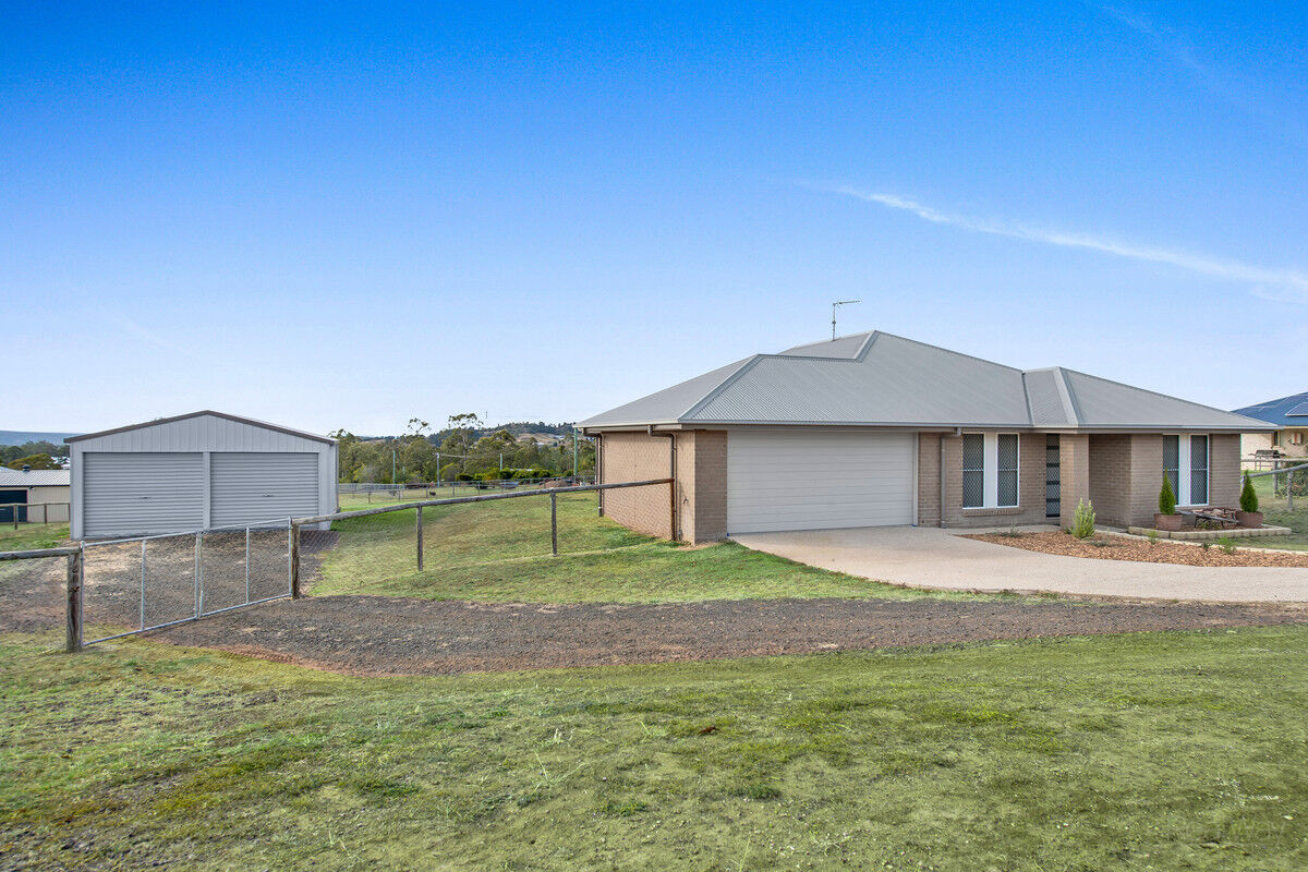 7 Casuarina Crescent, Withcott QLD 4352, Withcott - Thumbnail 6