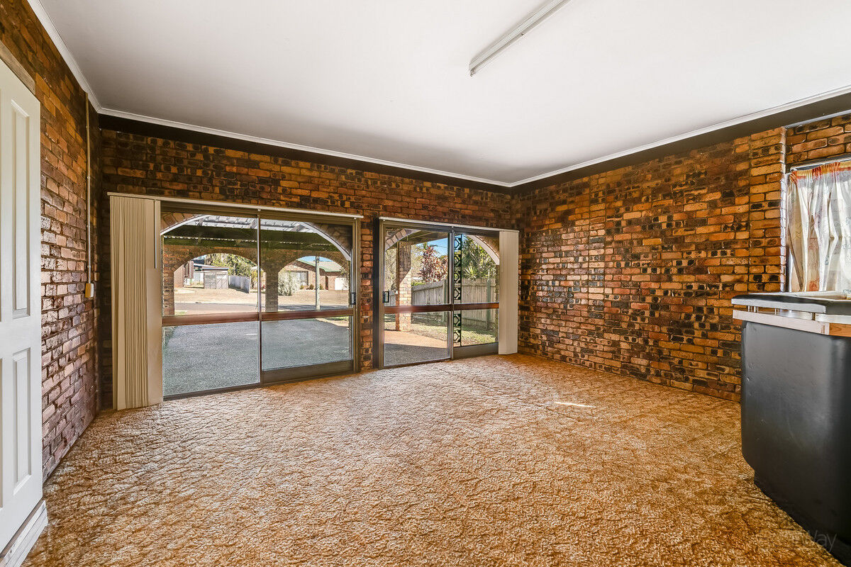 33 Lindberg Street, Wilsonton QLD 4350, Wilsonton - Thumbnail 5