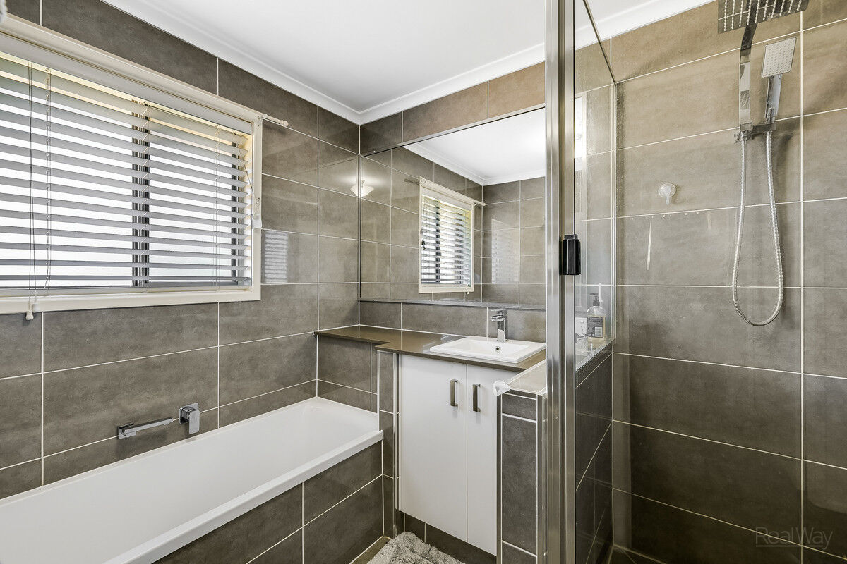 24 Belcher Drive, Glenvale QLD 4350, Glenvale - Thumbnail 4