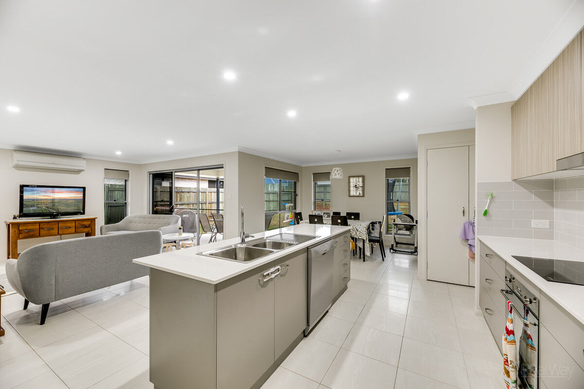 10 Sorrento Drive, Kearneys Spring QLD 4350, Kearneys Spring - Thumbnail 2