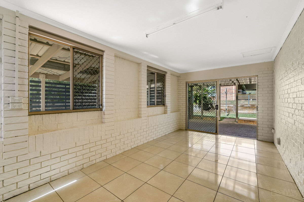 592 Greenwattle Street, NEWTOWN QLD 4350, Newtown - Thumbnail 7