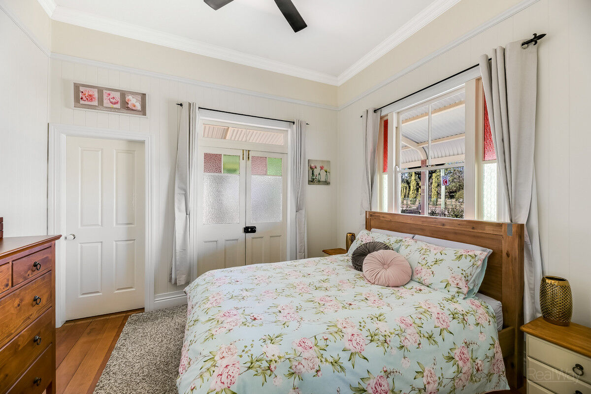 239 Bridge Street, Newtown QLD 4350, Newtown - Thumbnail 8