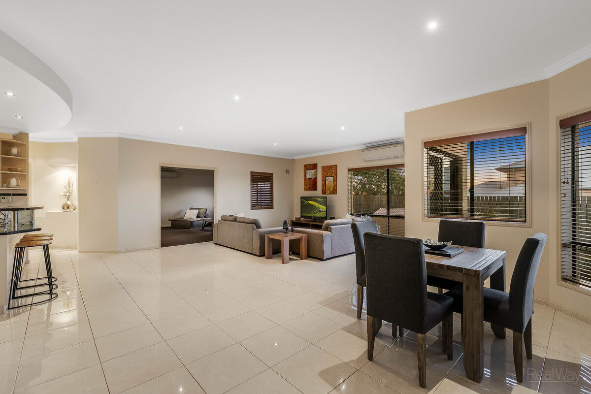 13 Banksdale Drive, MIDDLE RIDGE QLD 4350, Middle Ridge - Thumbnail 6