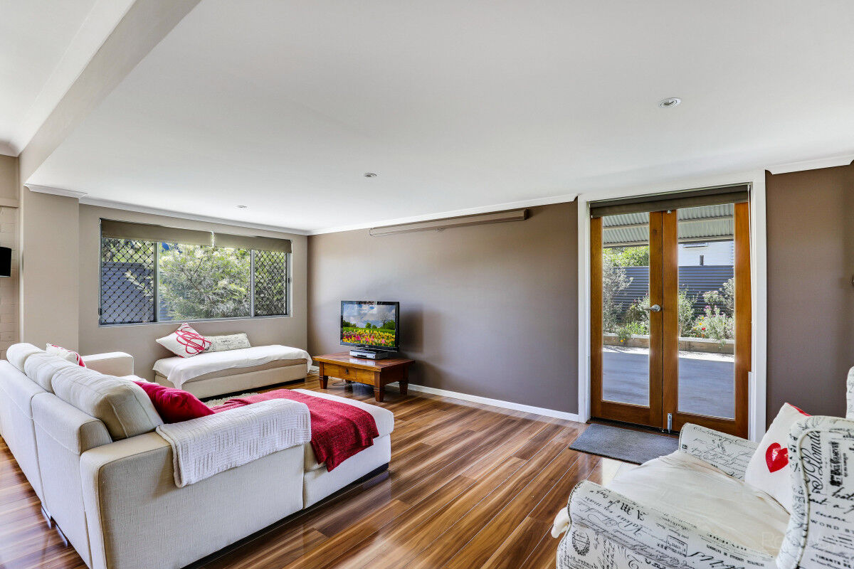 82 Crown Street, Rangeville QLD 4350, Rangeville - Thumbnail 2