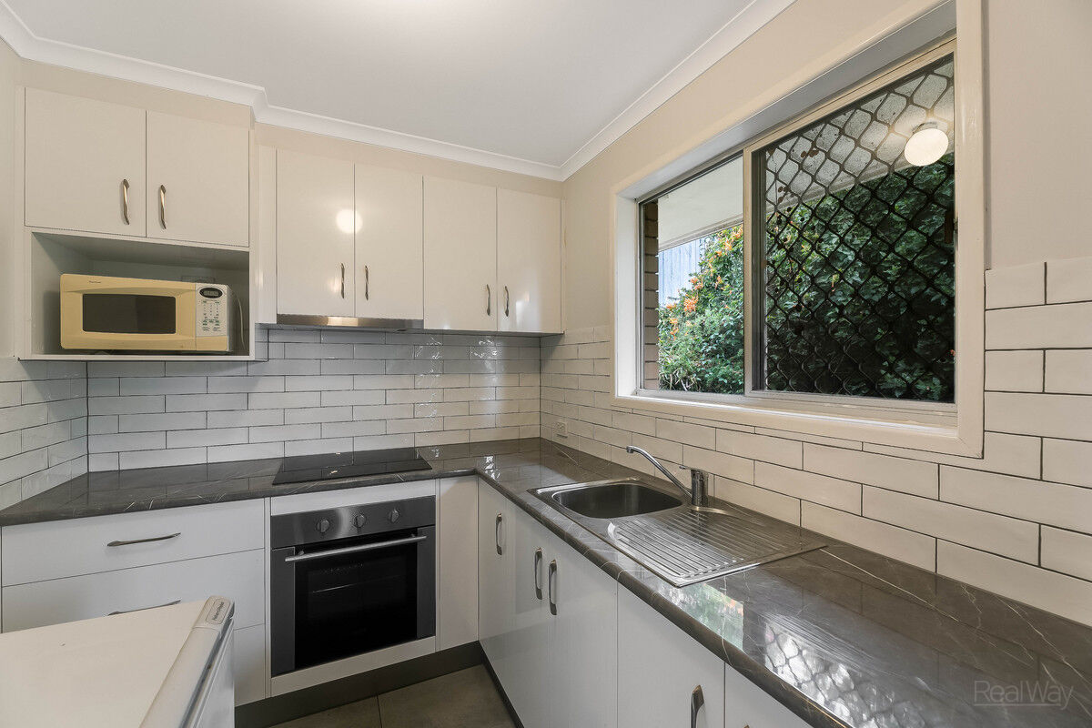 2 / 6 Cossart Street, Centenary Heights QLD 4350, Centenary Heights - Thumbnail 3