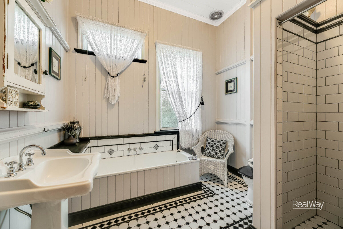 133 West Street, Newtown QLD 4350, Newtown - Thumbnail 4