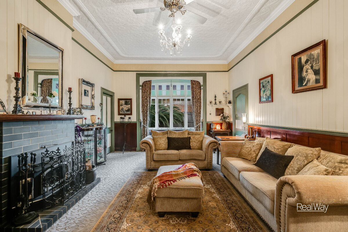 133 West Street, Newtown QLD 4350, Newtown - Thumbnail 2