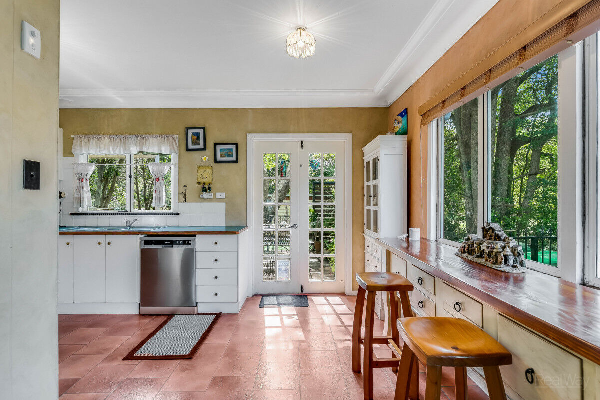 11 Lovett Street, Rangeville QLD 4350, Rangeville - Thumbnail 2