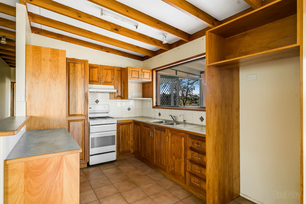 4 Clifford Street, Meringandan West QLD 4352, Meringandan West - Thumbnail 2