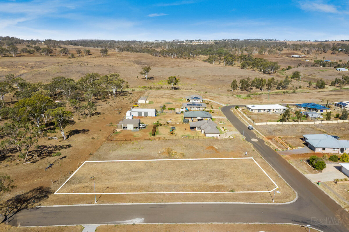22 Phipps Drive, Meringandan West QLD 4352, Meringandan West - Thumbnail 3