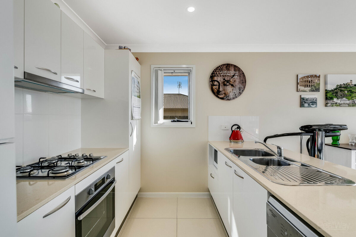 13 Tarcoola Street, Wyreema QLD 4352, Wyreema - Thumbnail 2