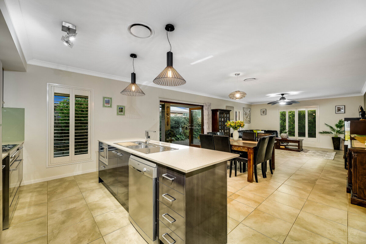 16 Entabeni Drive, Kearneys Spring QLD 4350, Kearneys Spring - Thumbnail 3