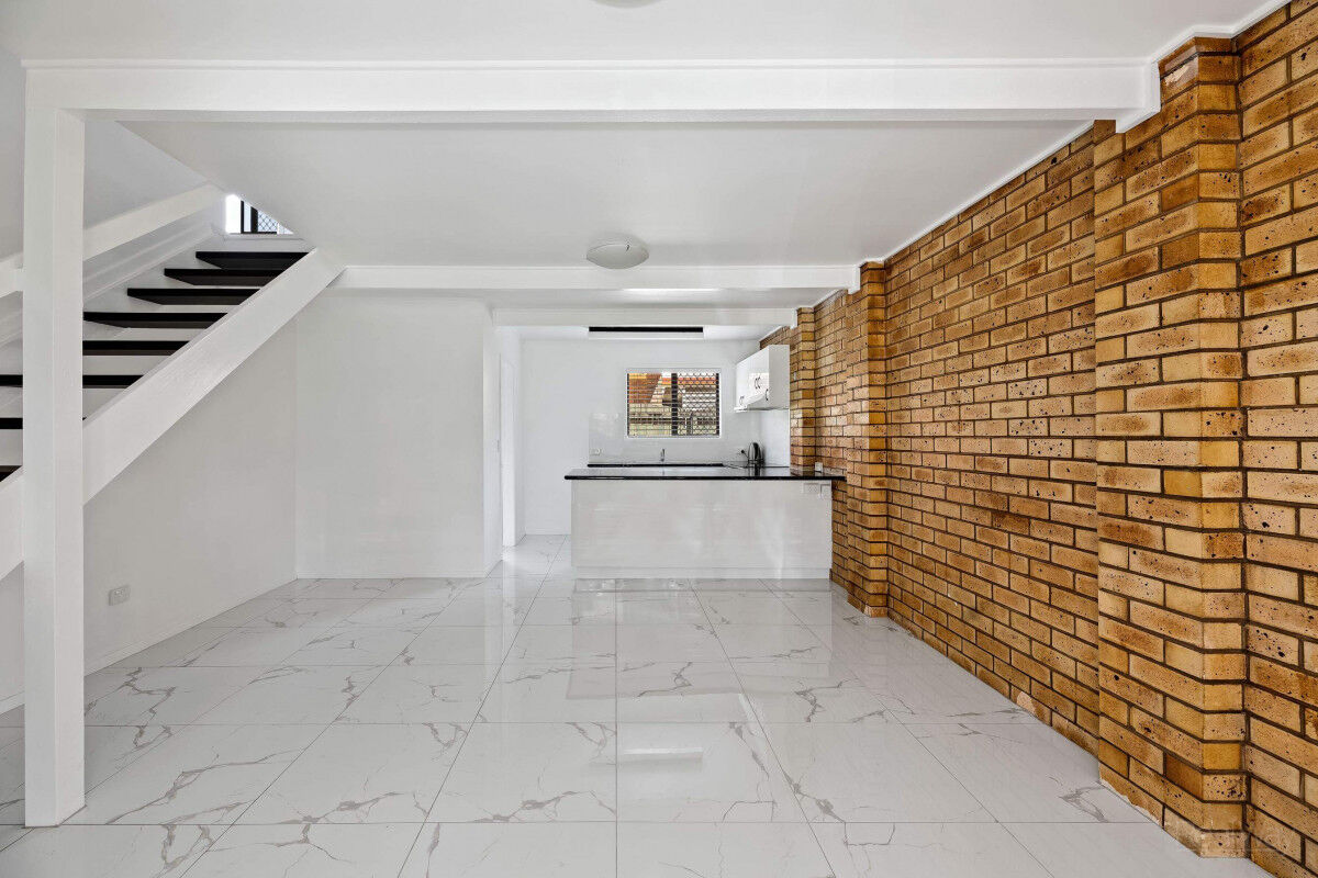 2 / 329A Alderley Street, South Toowoomba QLD 4350, South Toowoomba - Thumbnail 2
