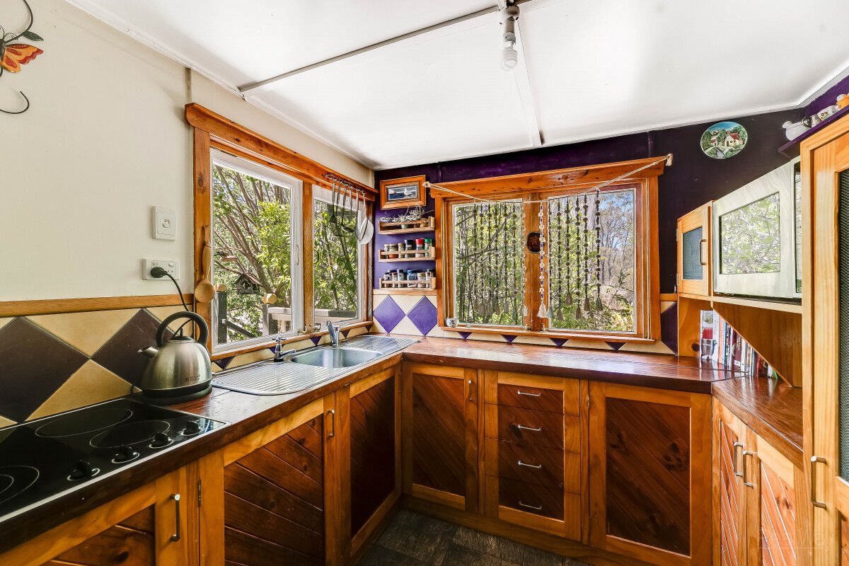 11 Jones Street, Crows Nest QLD 4355, Crows Nest - Thumbnail 2