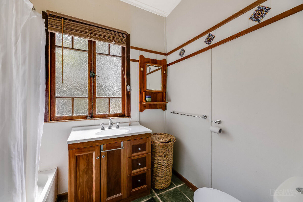 11 Jones Street, Crows Nest QLD 4355, Crows Nest - Thumbnail 7