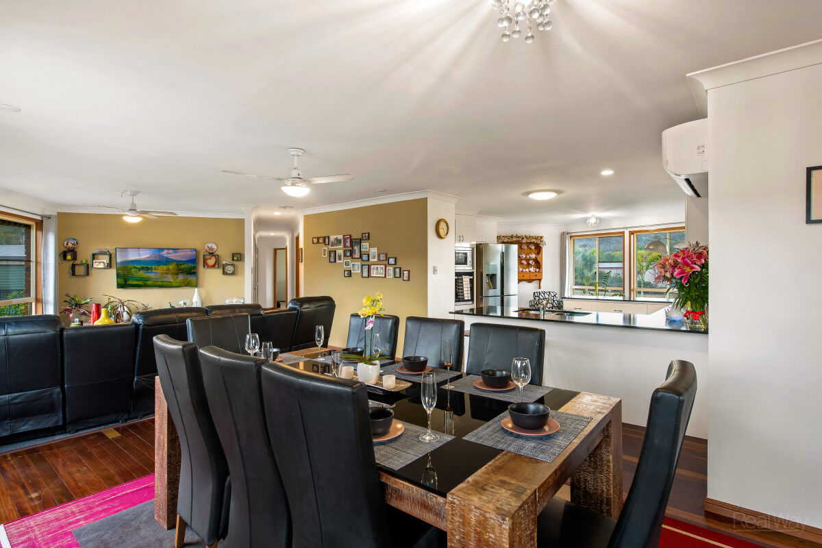 17 Debra Street, Withcott QLD 4352, Withcott - Thumbnail 7