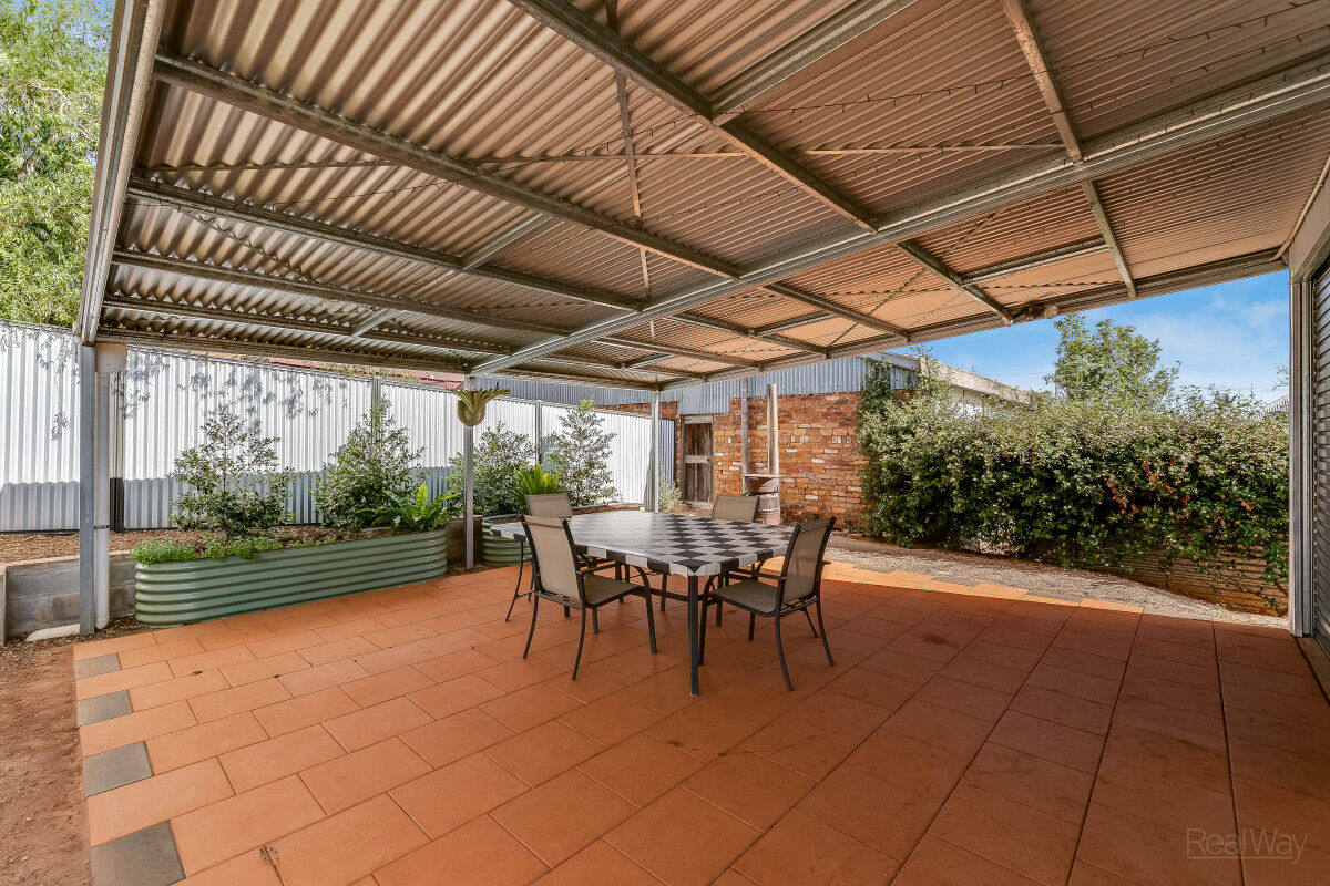 4 Kelfield Street, North Toowoomba QLD 4350, North Toowoomba - Thumbnail 4