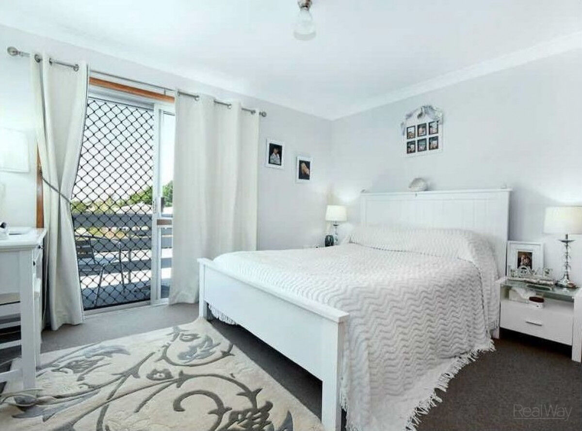 8 & 9 / 9 Whitefriars Street, Rockville QLD 4350, Rockville - Thumbnail 7