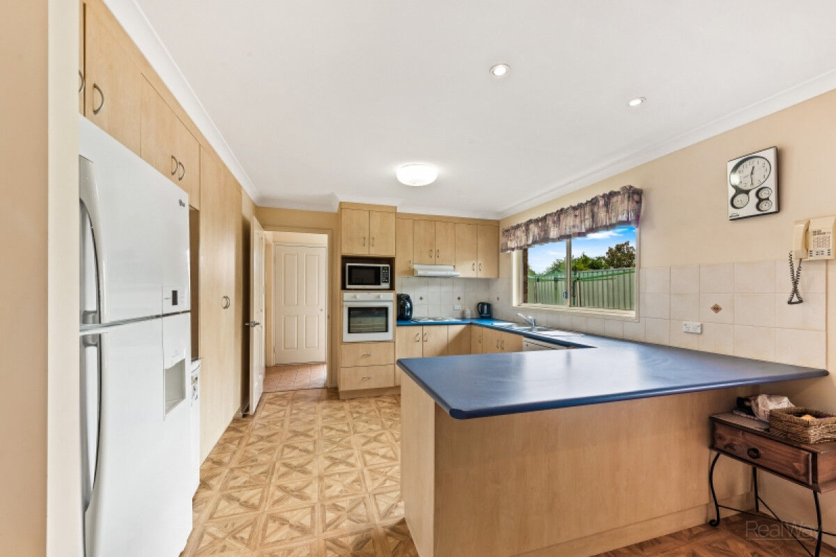 27 Osborne Court, Kearneys Spring QLD 4350, Kearneys Spring - Thumbnail 6