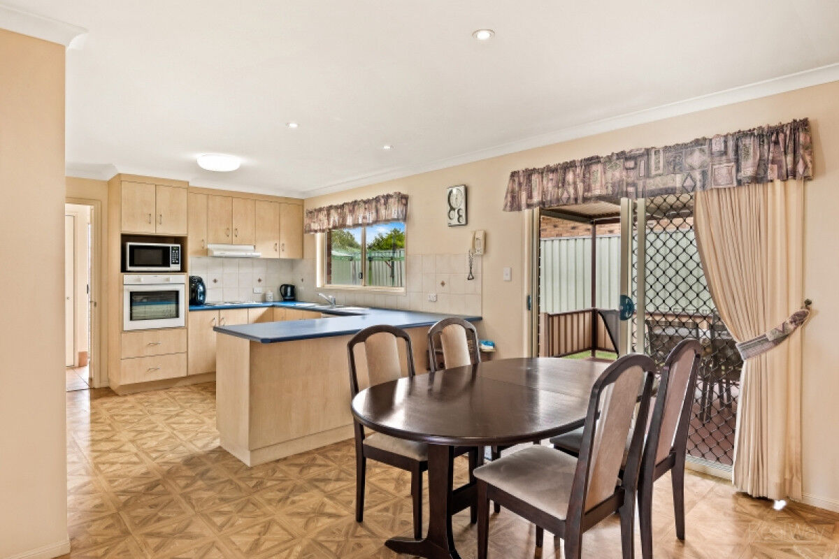 27 Osborne Court, Kearneys Spring QLD 4350, Kearneys Spring - Thumbnail 7