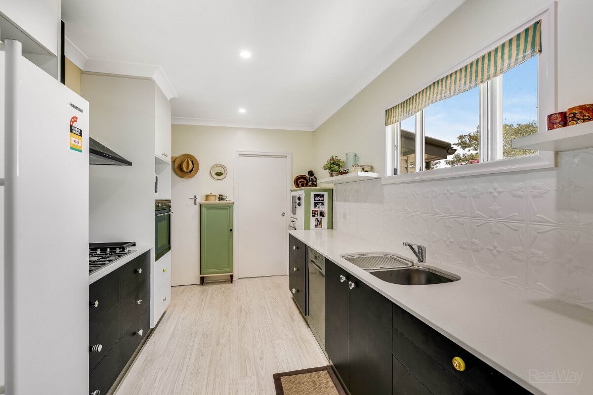 108 Curzon Street, East Toowoomba QLD 4350, East Toowoomba - Thumbnail 6
