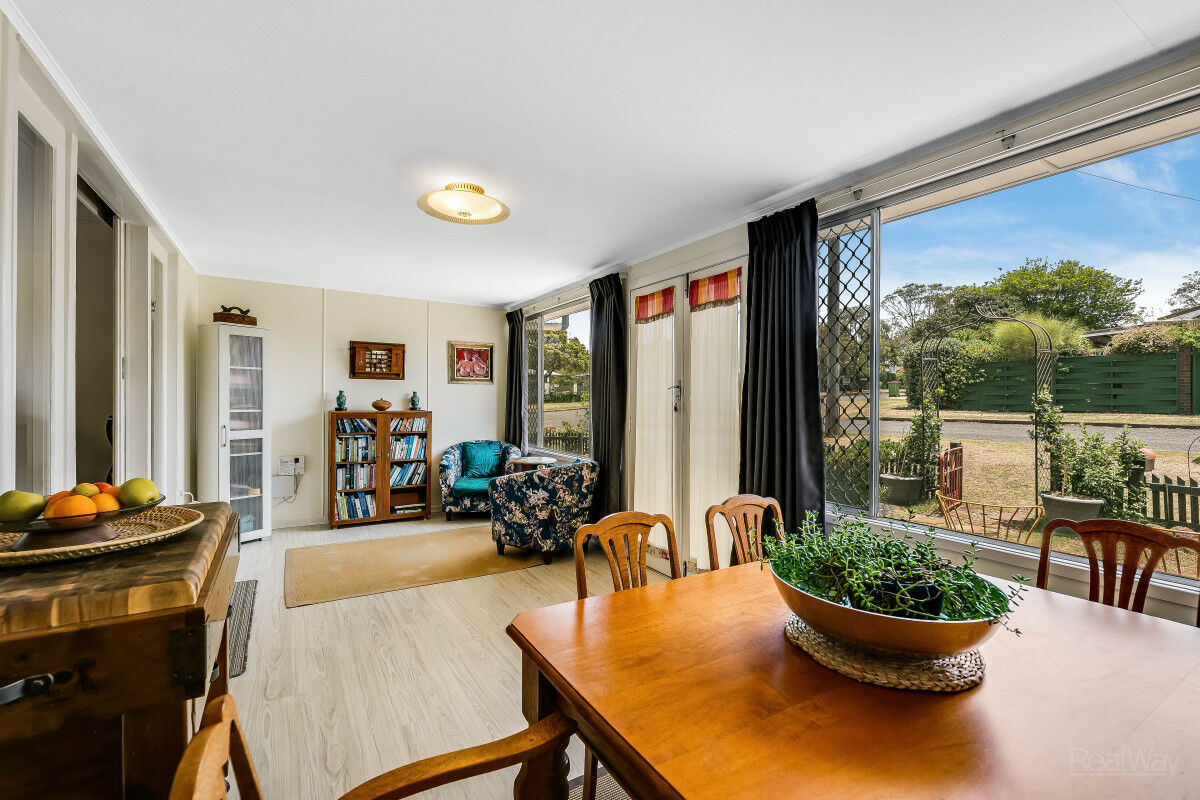 108 Curzon Street, East Toowoomba QLD 4350, East Toowoomba - Thumbnail 4