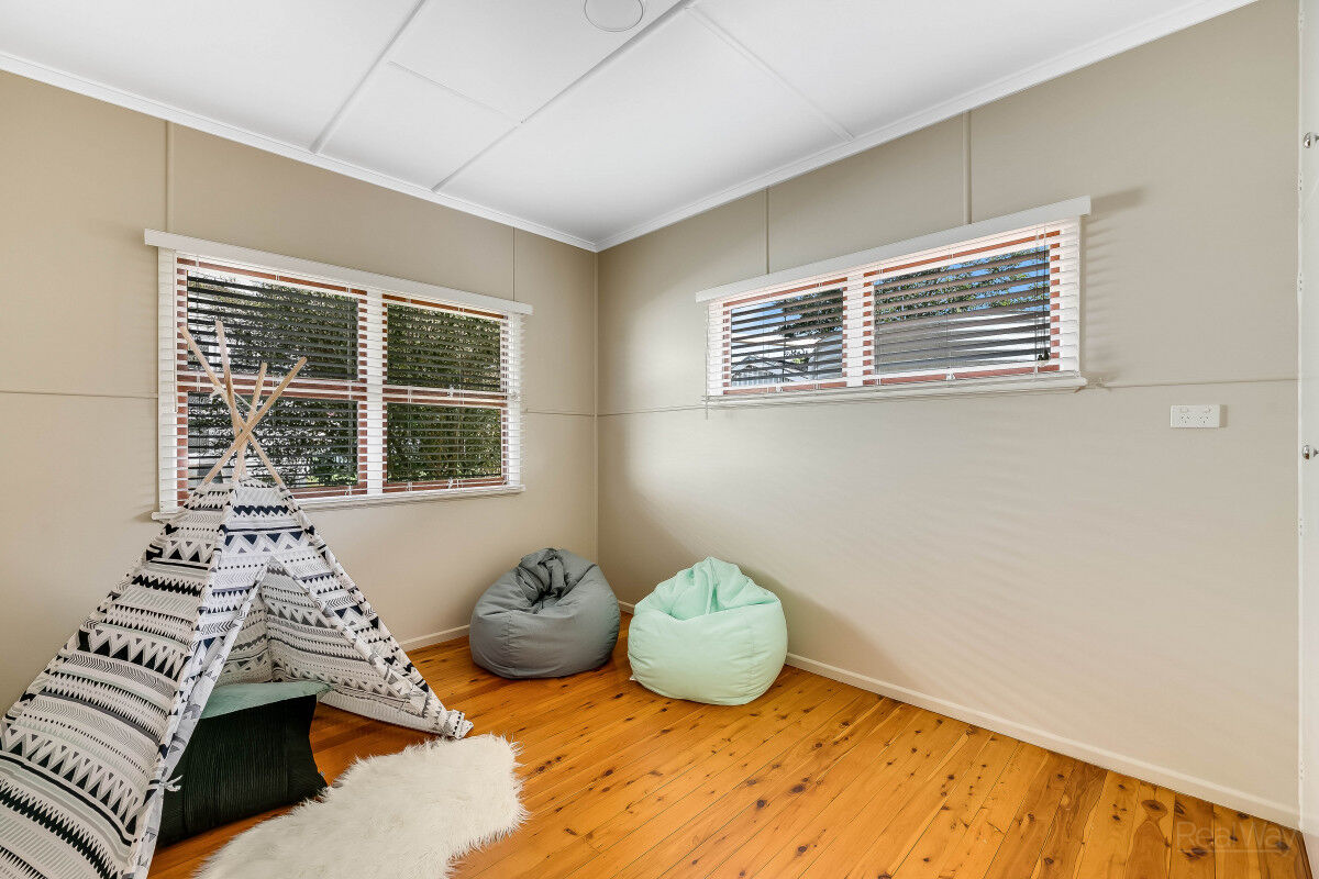 46 Taylor Street, Newtown QLD 4350, Newtown - Thumbnail 8