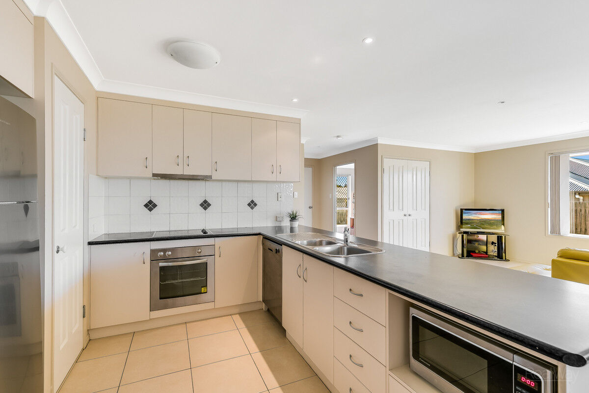 20 Sambar Court, KEARNEYS SPRING QLD 4350, Kearneys Spring - Thumbnail 2