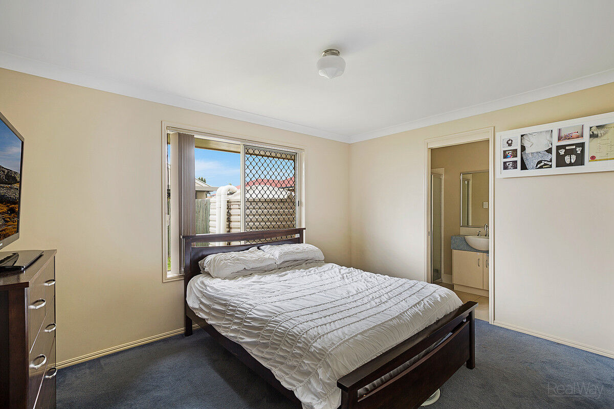 20 Sambar Court, KEARNEYS SPRING QLD 4350, Kearneys Spring - Thumbnail 4