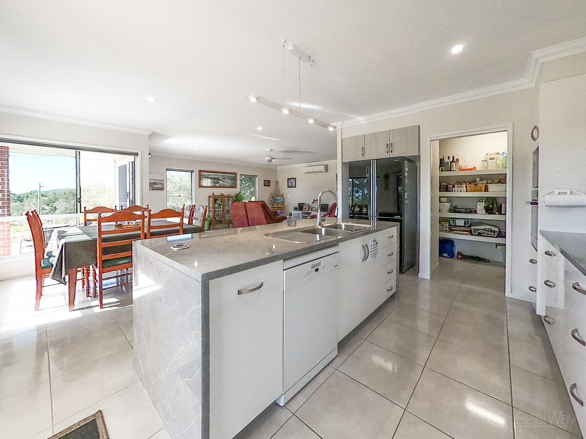 19A Meadows Road, Withcott QLD 4352, Withcott - Thumbnail 5