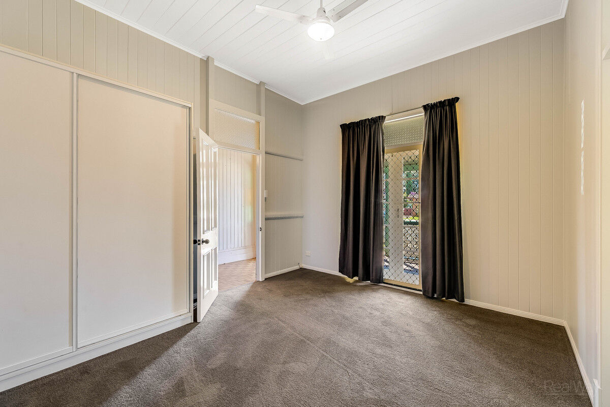 16 Gatfield Street, Newtown QLD 4350, Newtown - Thumbnail 6