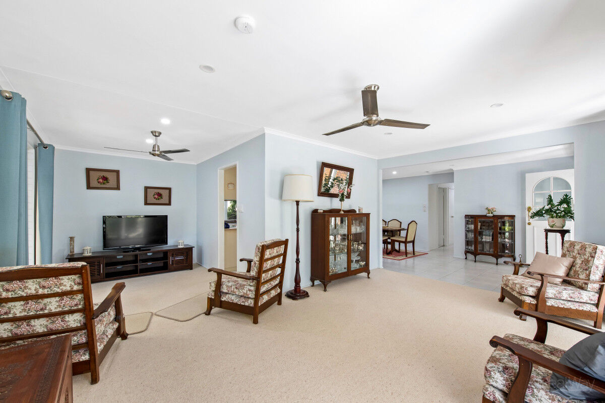 5 Woodlands Crescent, Withcott QLD 4352, Withcott - Thumbnail 3