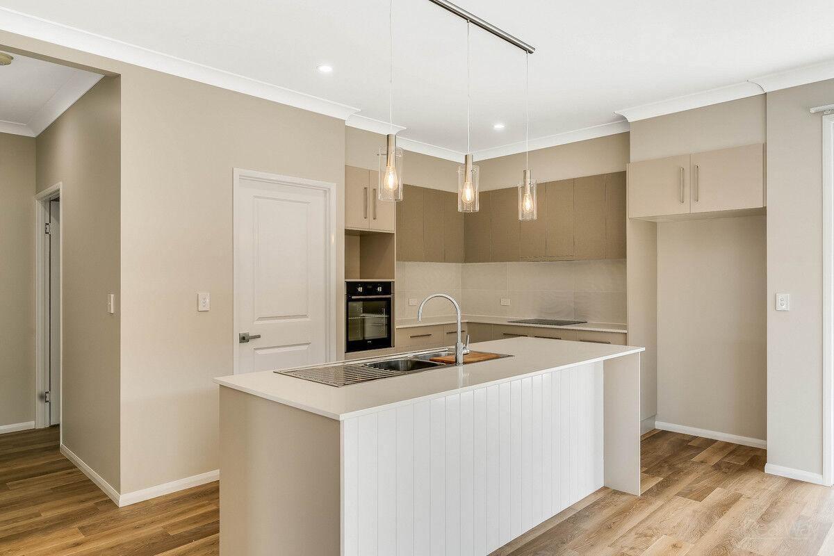 25 McBurnie Avenue, Highfields QLD 4352, Highfields - Thumbnail 2