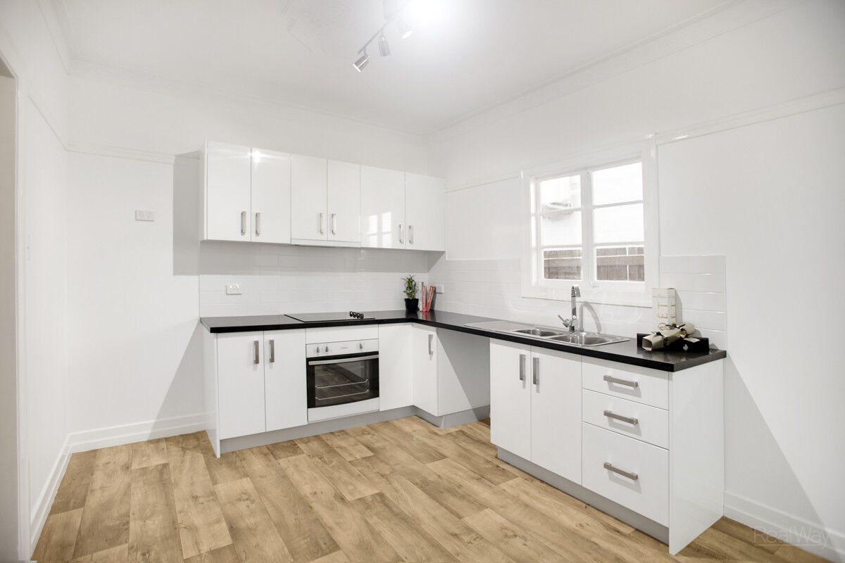 11 Second Avenue, Harristown QLD 4350, Harristown - Thumbnail 3