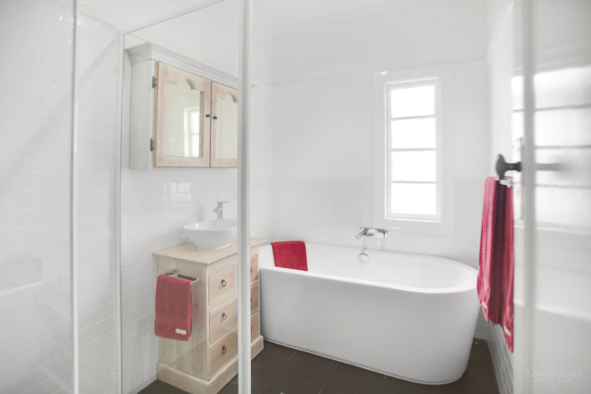 11 Second Avenue, Harristown QLD 4350, Harristown - Thumbnail 5
