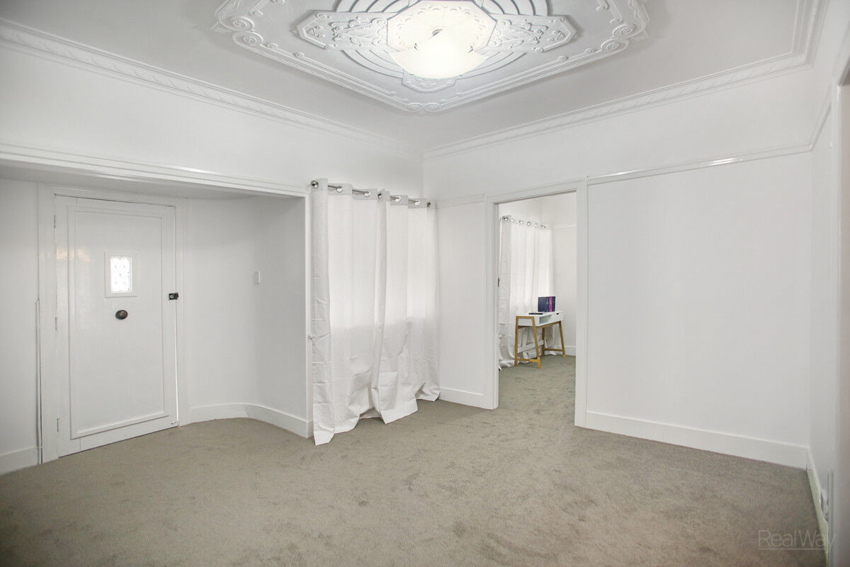 11 Second Avenue, Harristown QLD 4350, Harristown - Thumbnail 6