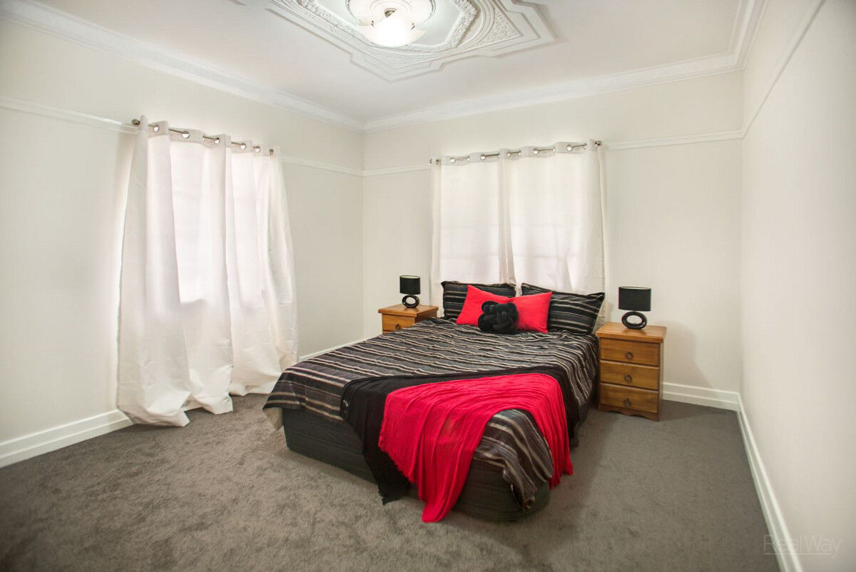 11 Second Avenue, Harristown QLD 4350, Harristown - Thumbnail 4