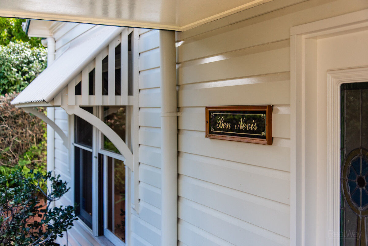 202 Rowbotham Street, Middle Ridge QLD 4350, Middle Ridge - Thumbnail 2