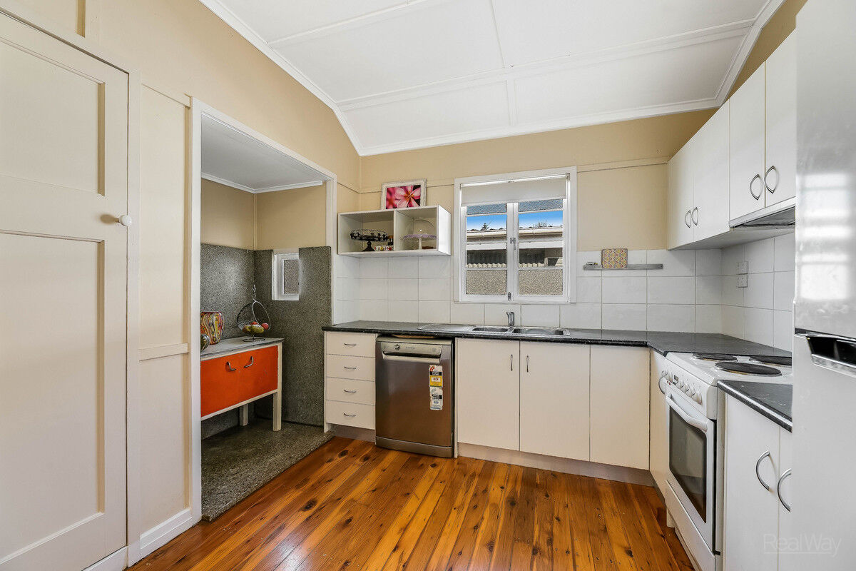 240 Geddes Street, Centenary Heights QLD 4350, Centenary Heights - Thumbnail 5