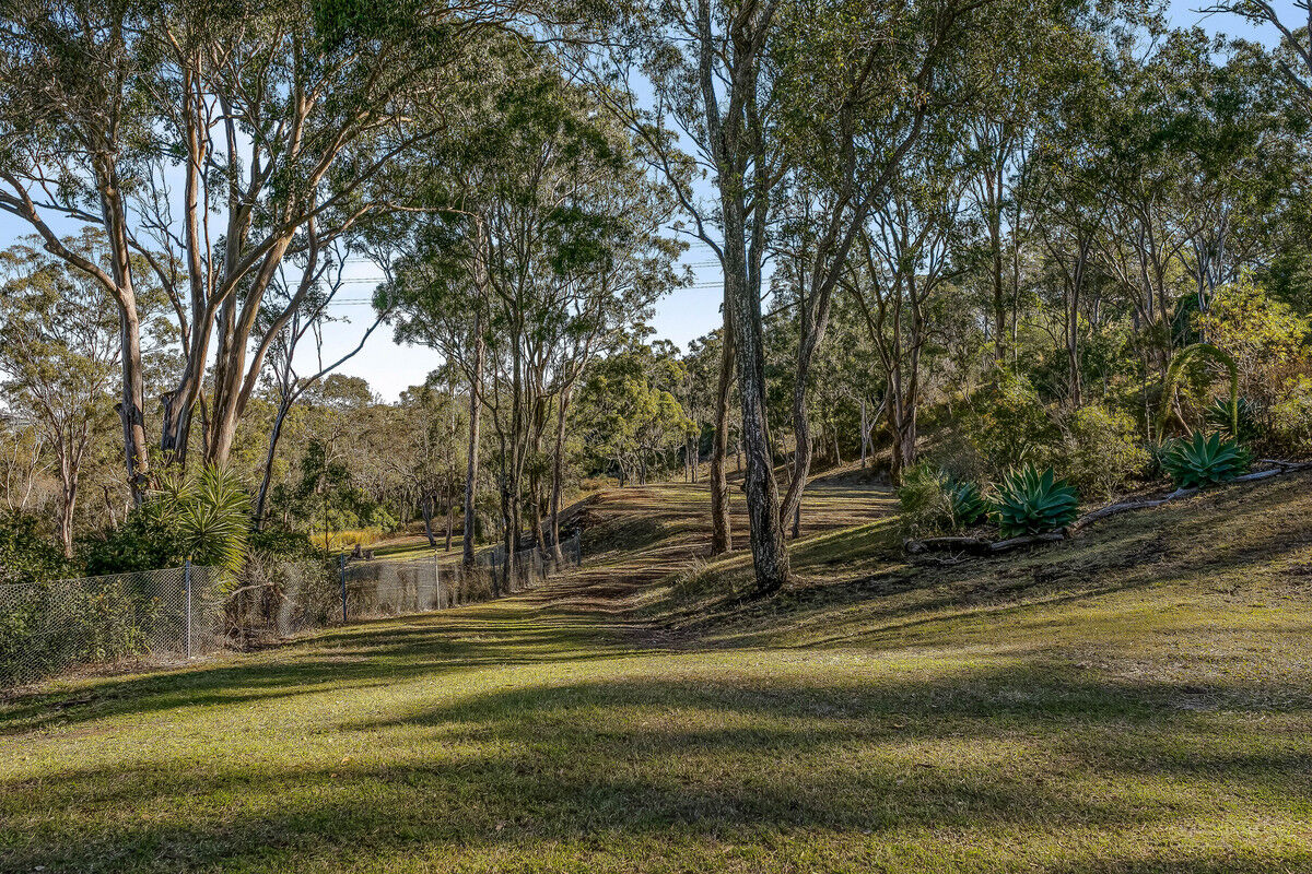 6 Lowe Court, Top Camp QLD 4350, Top Camp - Thumbnail 4