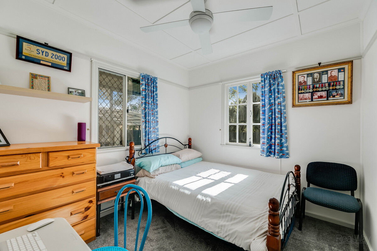 11 Warra Street, Newtown QLD 4350, Newtown - Thumbnail 7