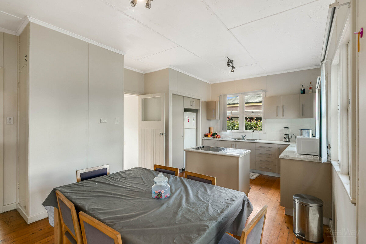 29 Welcombe Avenue, Rockville QLD 4350, Rockville - Thumbnail 4