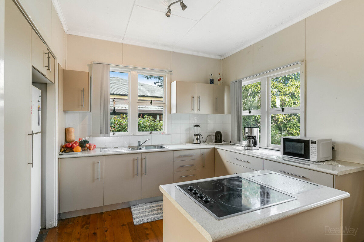 29 Welcombe Avenue, Rockville QLD 4350, Rockville - Thumbnail 3