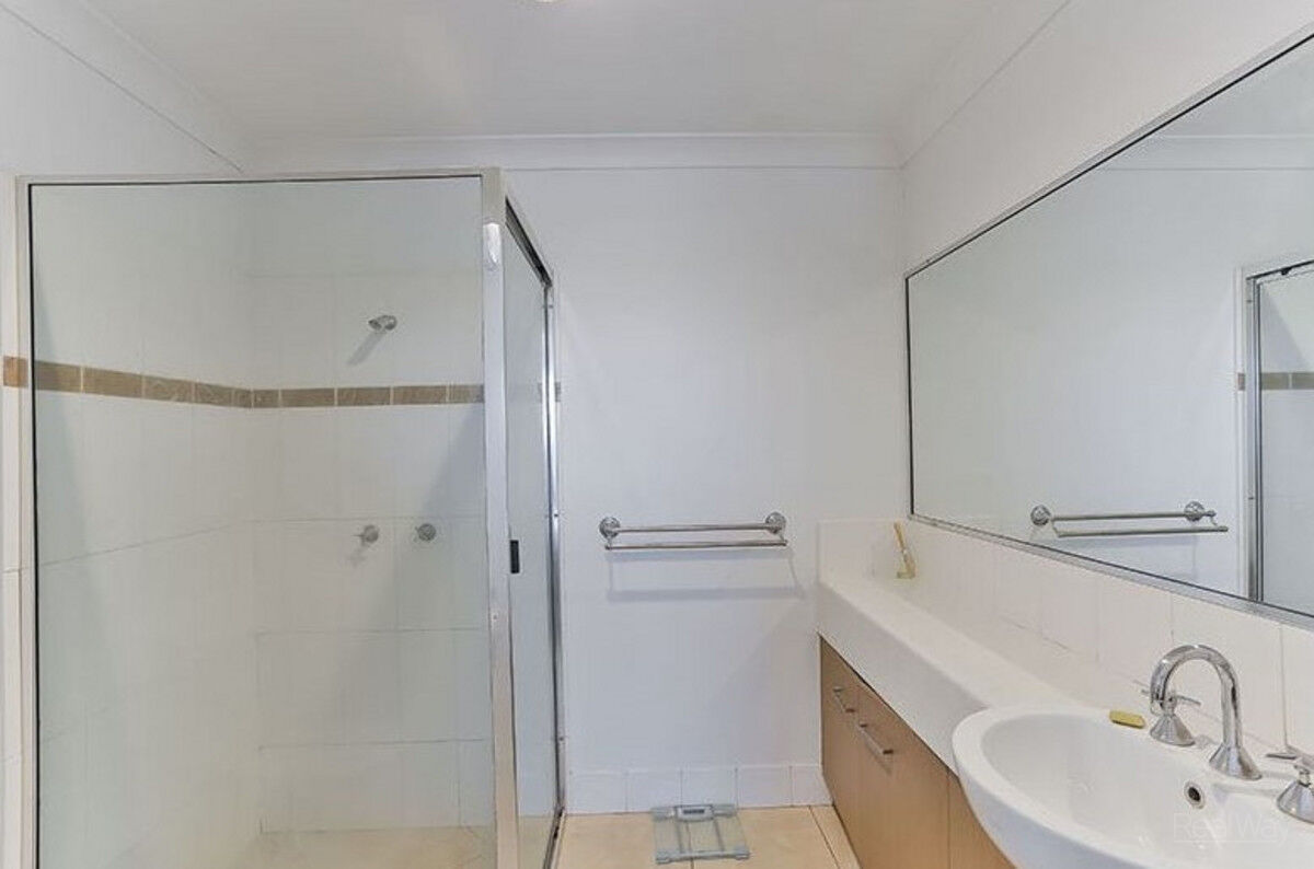2 / 2 Wareena Crescent, Glenvale QLD 4350, Glenvale - Thumbnail 8