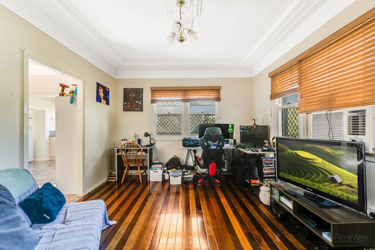 19 Mansford Street, North Toowoomba QLD 4350, North Toowoomba - Thumbnail 2
