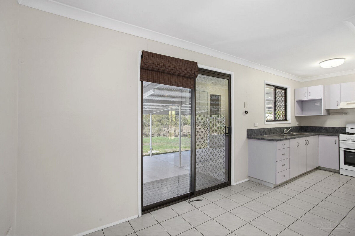 6 Parkridge Drive, Withcott QLD 4352, Withcott - Thumbnail 4