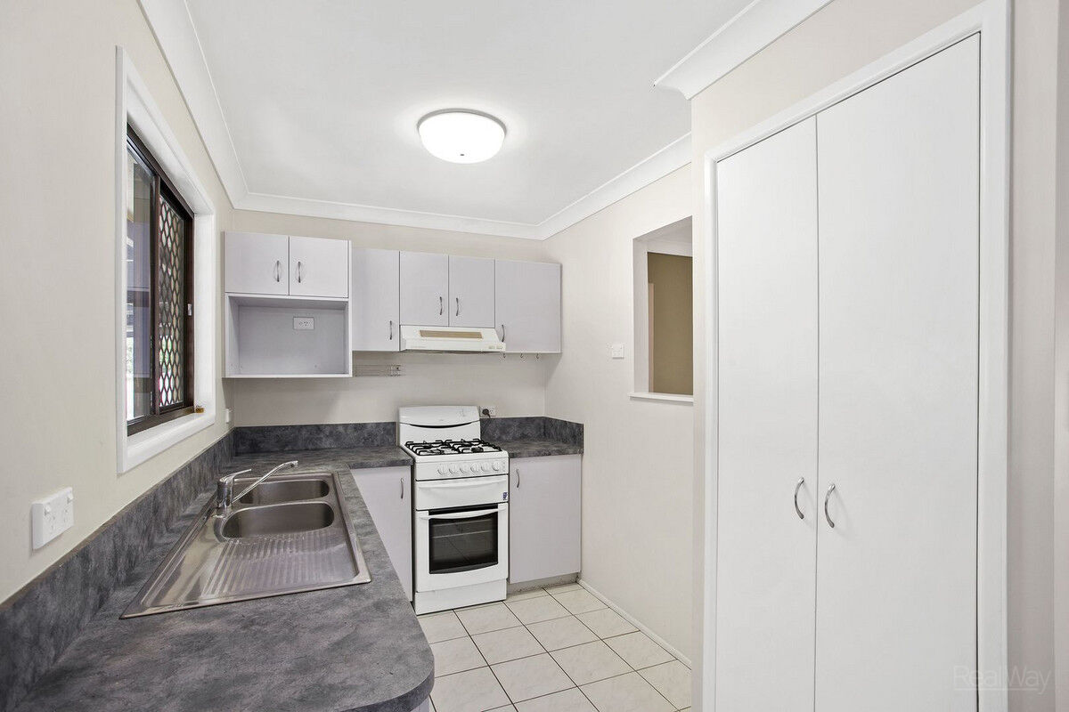 6 Parkridge Drive, Withcott QLD 4352, Withcott - Thumbnail 3