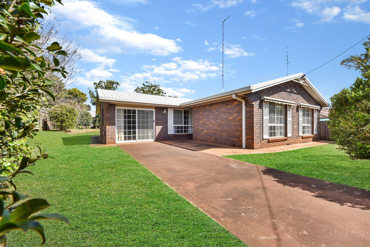 6 Eunice Court, Kearneys Spring QLD 4350, Kearneys Spring - Thumbnail 2