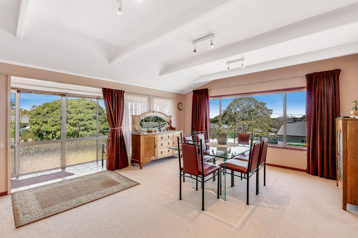 1 Glendower Street, Mount Lofty QLD 4350, Mount Lofty - Thumbnail 7