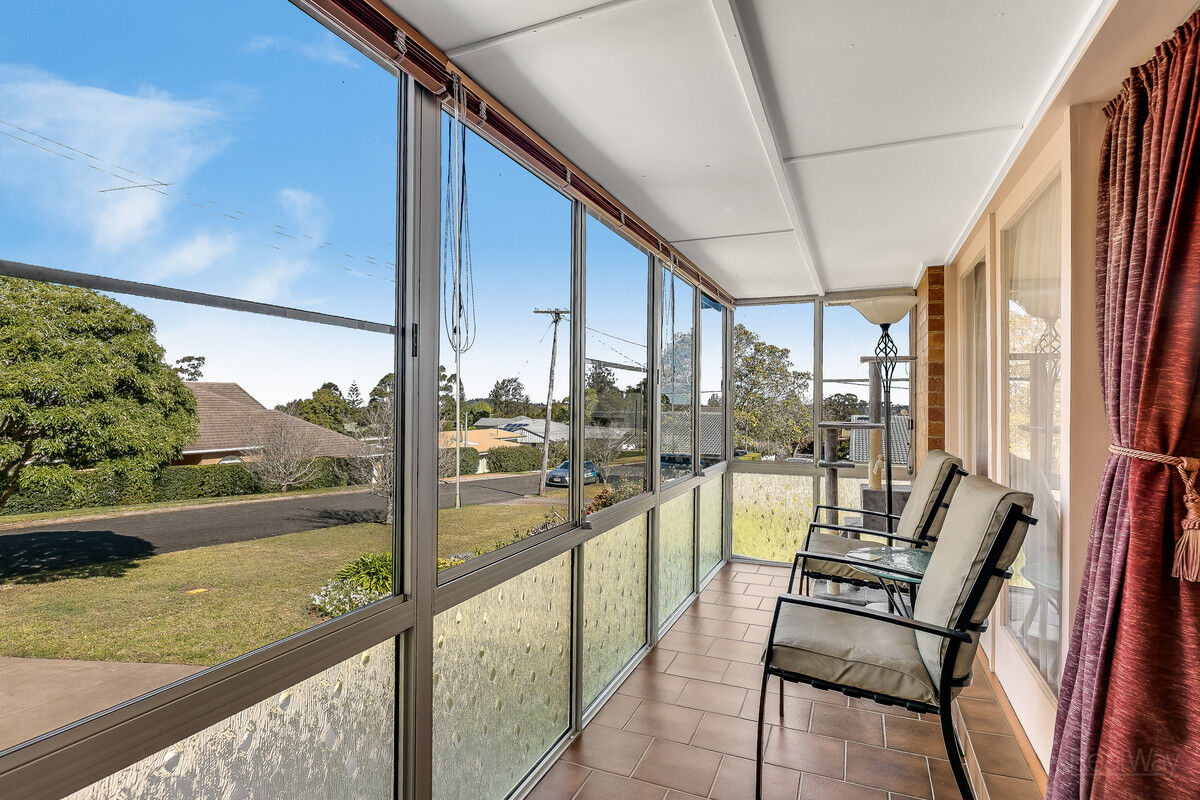 1 Glendower Street, Mount Lofty QLD 4350, Mount Lofty - Thumbnail 3